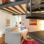 Apartament Loft Nel Centro Storico Di - La Coccola Ferrara
