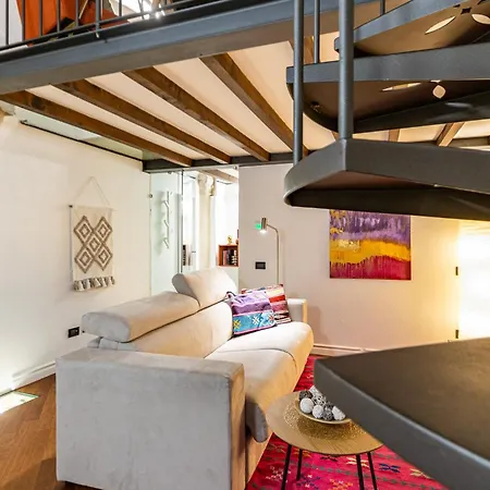 Апартаменты Coccole In Centro - Luxury Loft Феррара