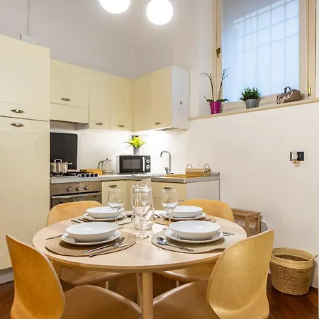 Loft Nel Centro Storico Di - La Coccola * فيرّارا